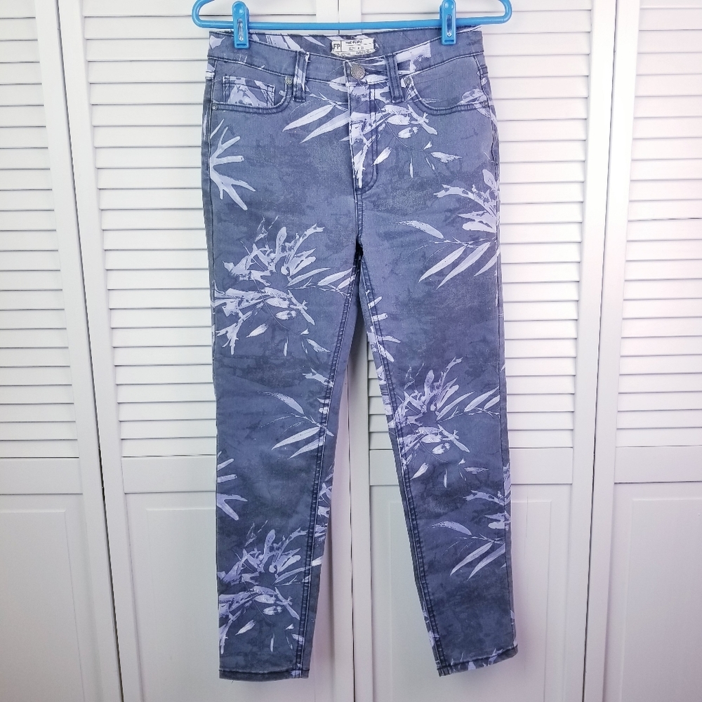 Free People Blue and White Skinny Jeans